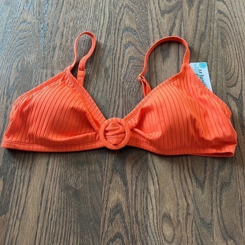 NWT Freshwater Ribbed design and an O-ring detail on this bikini top XXL orange